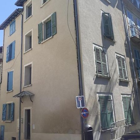 Charmant Petit Studio Au Coeur De Figeac 아파트 외부 사진