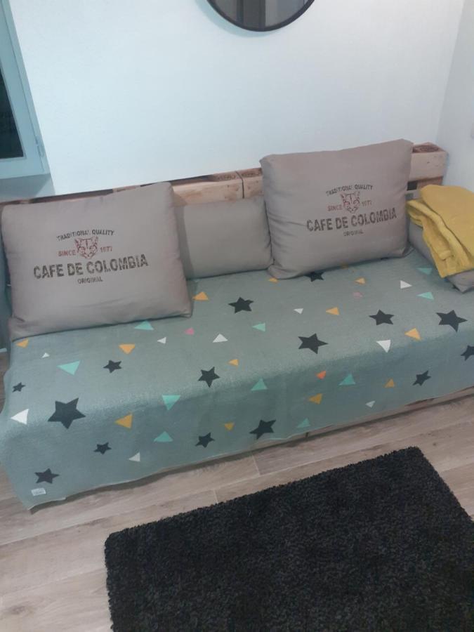 Charmant Petit Studio Au Coeur De Figeac 아파트 외부 사진