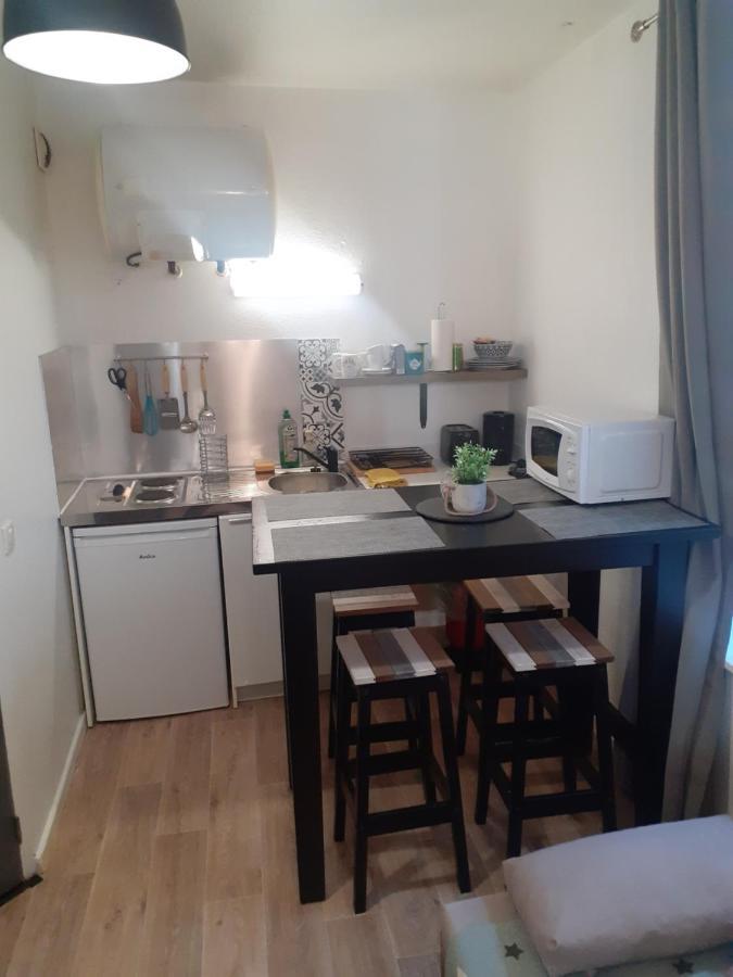 Charmant Petit Studio Au Coeur De Figeac 아파트 외부 사진